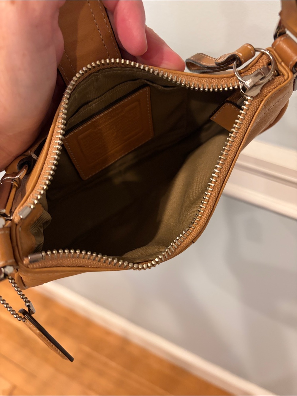 Coach Y2K Hampton Demi Tan Leather SoHo Buckle Mini Bag #7542 Vintage - Picture 9 of 10